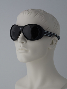Moncler Sunglasses black
