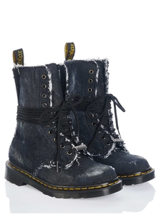 Dr.Martens x Off-White shoe